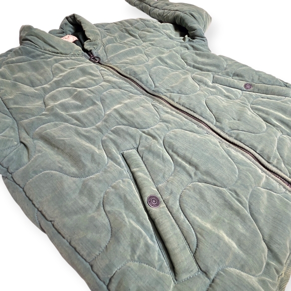 Free People Aura Liner Quilted Bomber Jacket Green Full Zip Front Boxy Large NWT - Picture 8 of 16